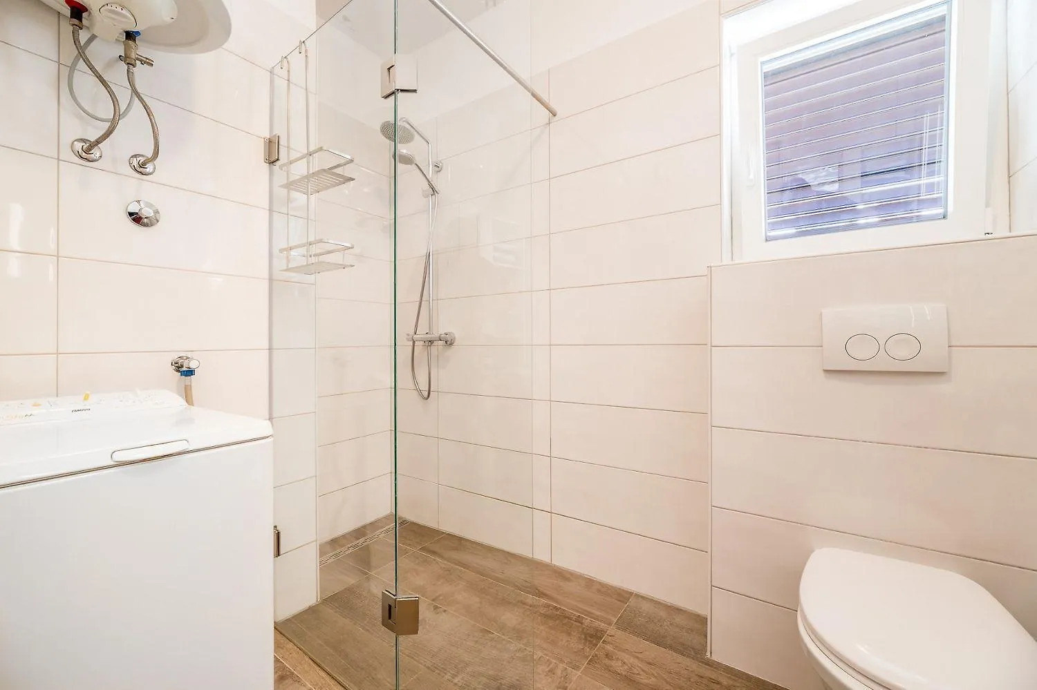 Malerisches Apartment Nur 500 Meter Zum Langen Strand Mit Privatparkplatz, Balkon Baska  0*, Baska (Krk) Croatia