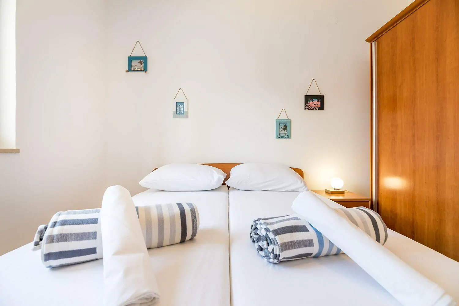 Malerisches Apartment Nur 500 Meter Zum Langen Strand Mit Privatparkplatz, Balkon Baska  Croatia
