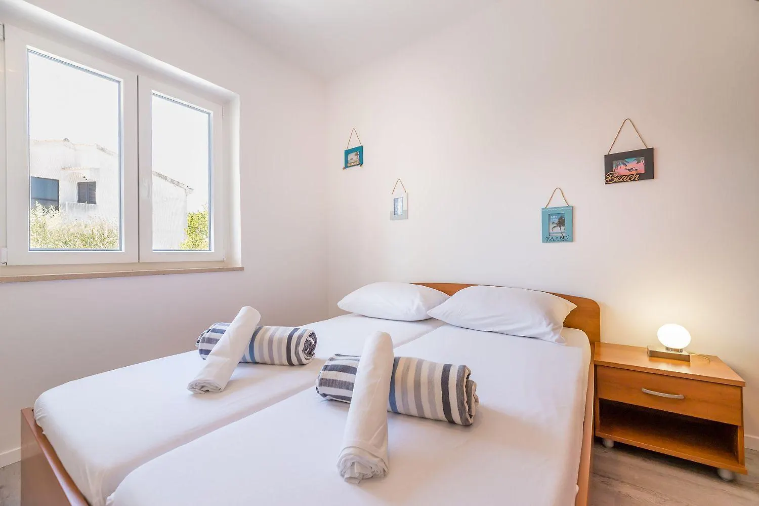 Malerisches Apartment Nur 500 Meter Zum Langen Strand Mit Privatparkplatz, Balkon Baska