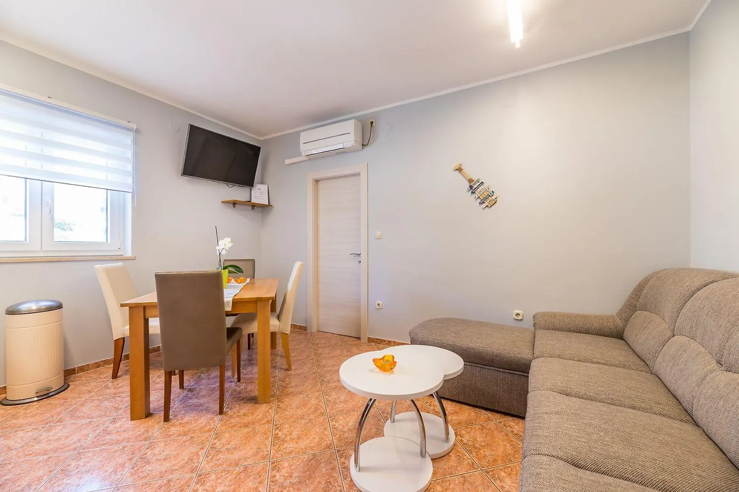 Malerisches Apartment Nur 500 Meter Zum Langen Strand Mit Privatparkplatz, Balkon Baska  0*, Baska (Krk)