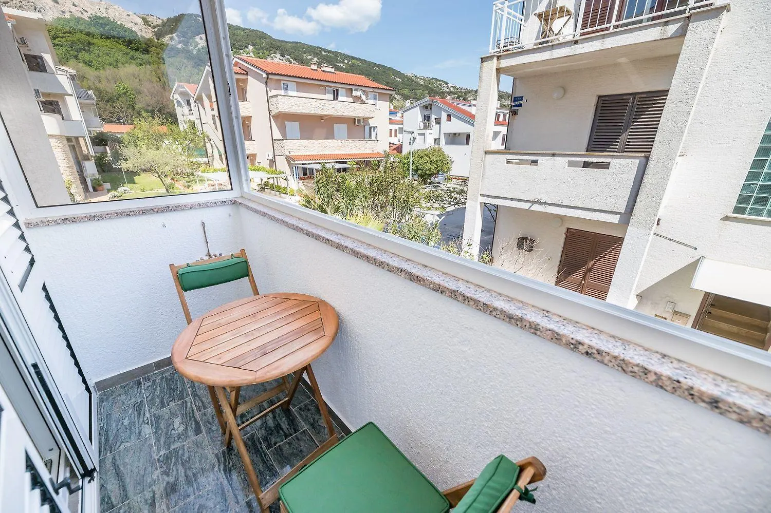 Malerisches Apartment Nur 500 Meter Zum Langen Strand Mit Privatparkplatz, Balkon Baska  Baska (Krk)