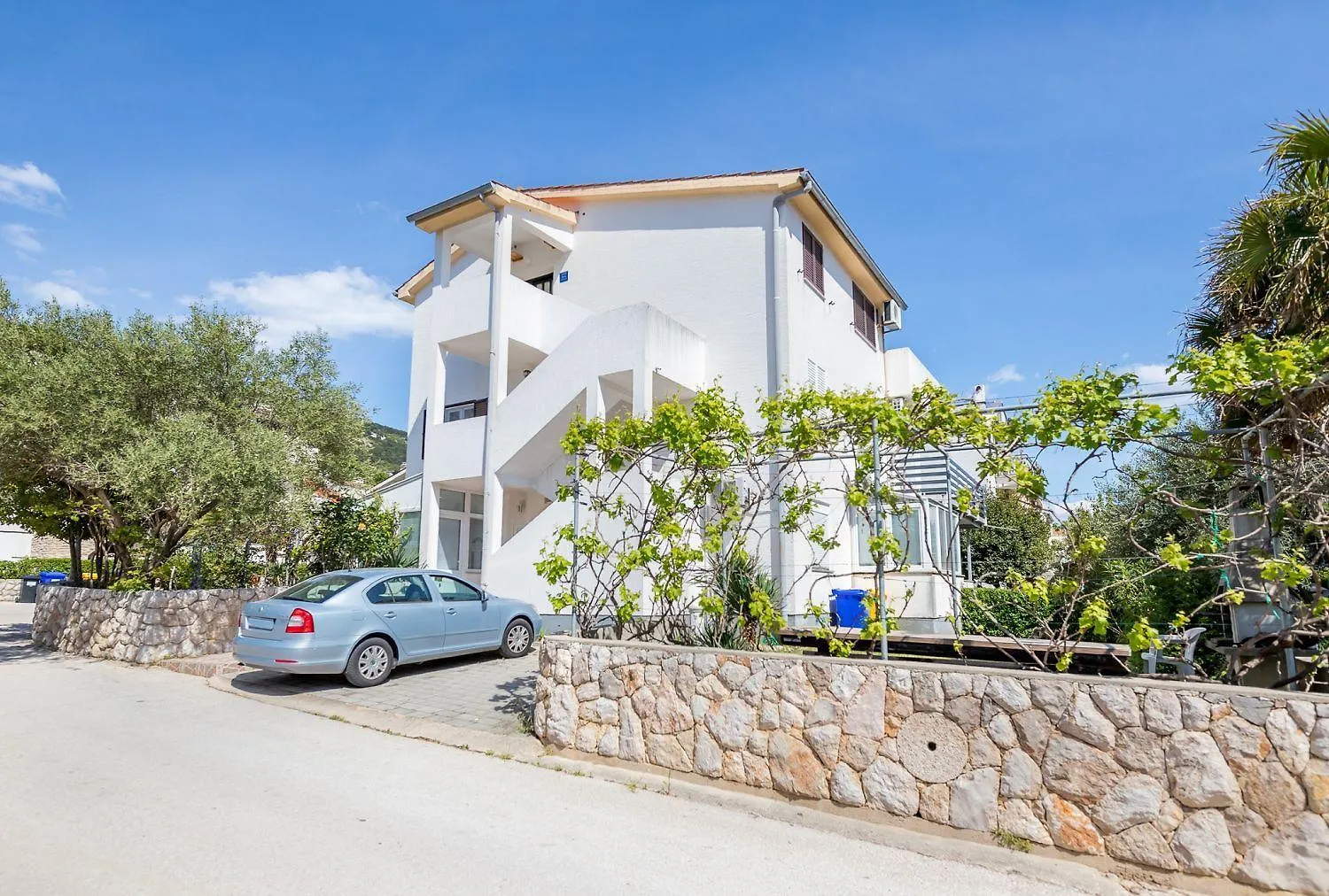Malerisches Apartment Nur 500 Meter Zum Langen Strand Mit Privatparkplatz, Balkon Baska